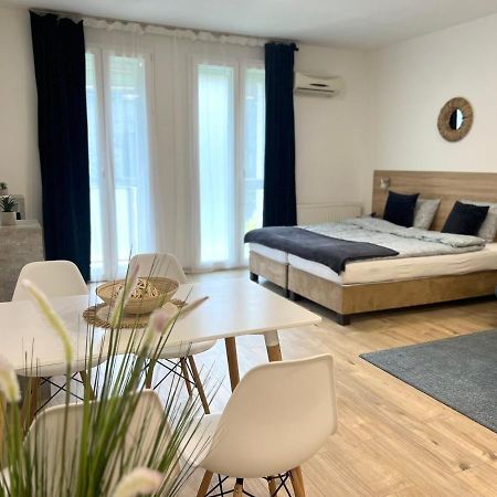 Lotus Apartments Downtown Budapest Ngoại thất bức ảnh