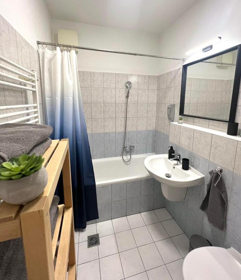 Lotus Apartments Downtown Budapest Ngoại thất bức ảnh